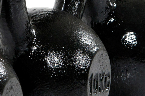 HANTLA KETTLEBELL ŻELIWNA FIZ 8KG /FINNLO