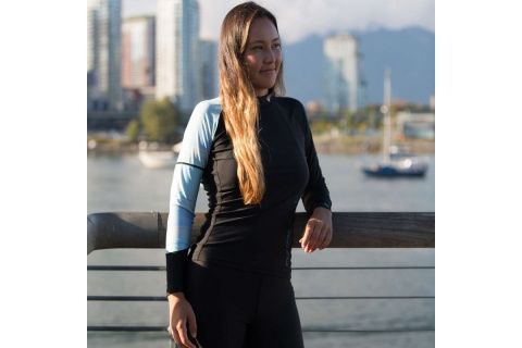 KOSZULKA RASHGUARD DAMSKA ILLUSION NIEB. ROZM. L /AQUA MARINA KOSZULKA RASHGUARD DAMSKA ILLUSION NIEB. ROZM. L /AQUA MARINA