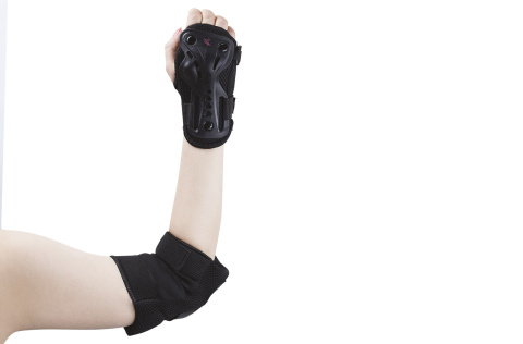 OCHRANIACZE H706 ROZM. M ZESTAW /NILS