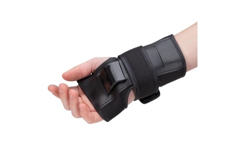 OCHRANIACZE H709 ROZM. M ZESTAW CZARN-SREBRN. /NILS