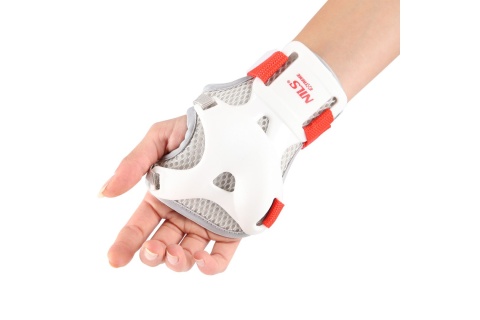 OCHRANIACZE H8334 BIAŁE ROZM. L /NILS