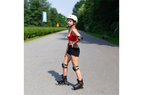 ŁYŻWOROLKI REGULOWANE NA20004 ROZM. L (38-41) /NILS