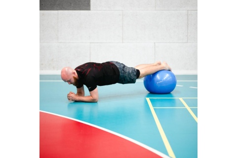 PIŁKA DO ĆWICZEŃ BLUE YB01 55CM /HMS