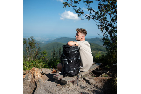 PLECAK TURYSTYCZNY CZARNY KJOLEN 40L /NILS CAMP