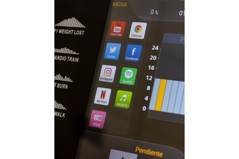 BIEŻNIA RS900 TFT /BH FITNESS